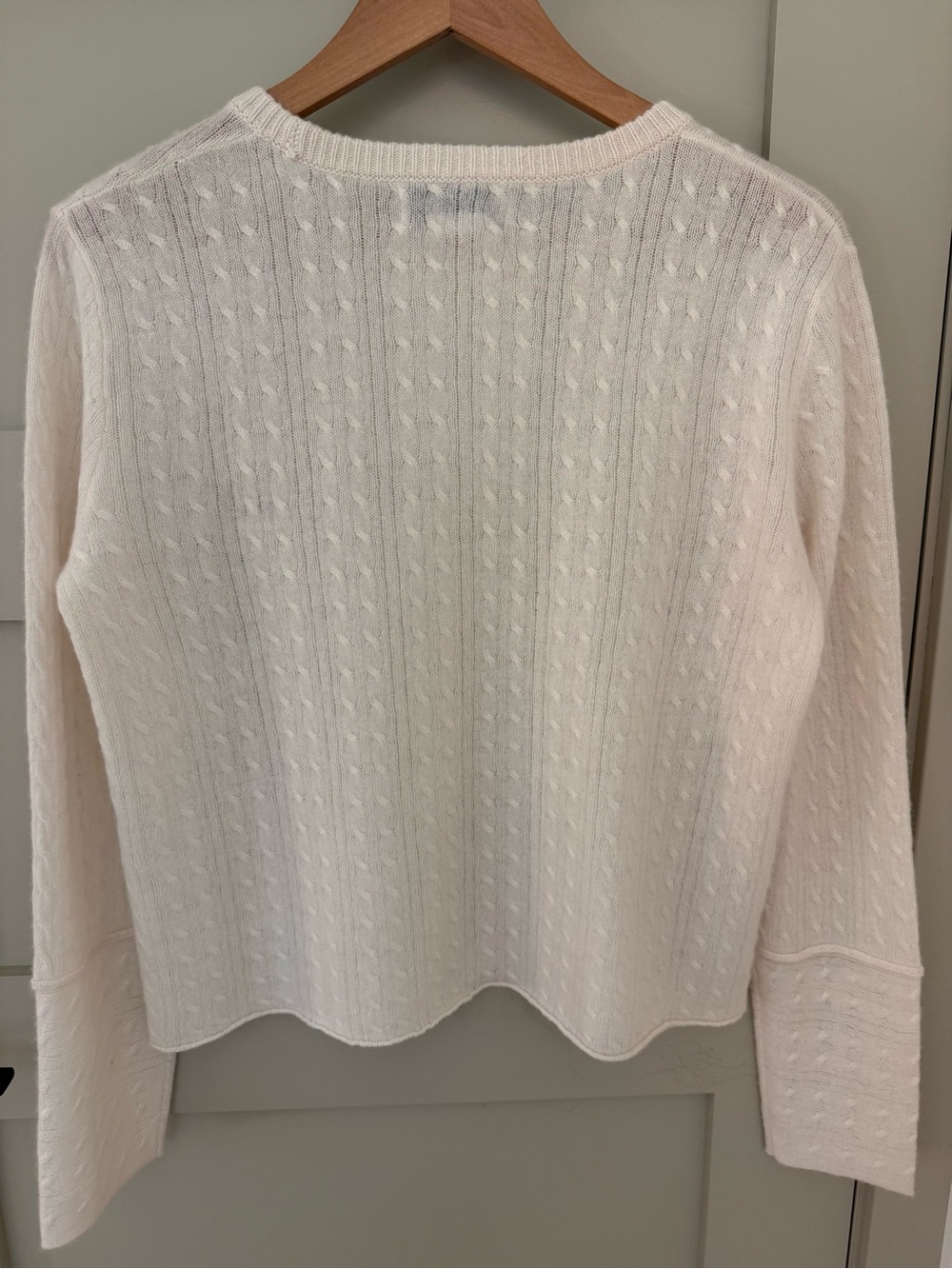 Magaschoni Ivory Cable-Knit Cashmere Sweater size medium - Picture 5 of 5